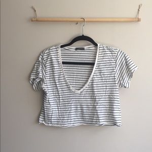 Brandy Melville Cropped V-neck
